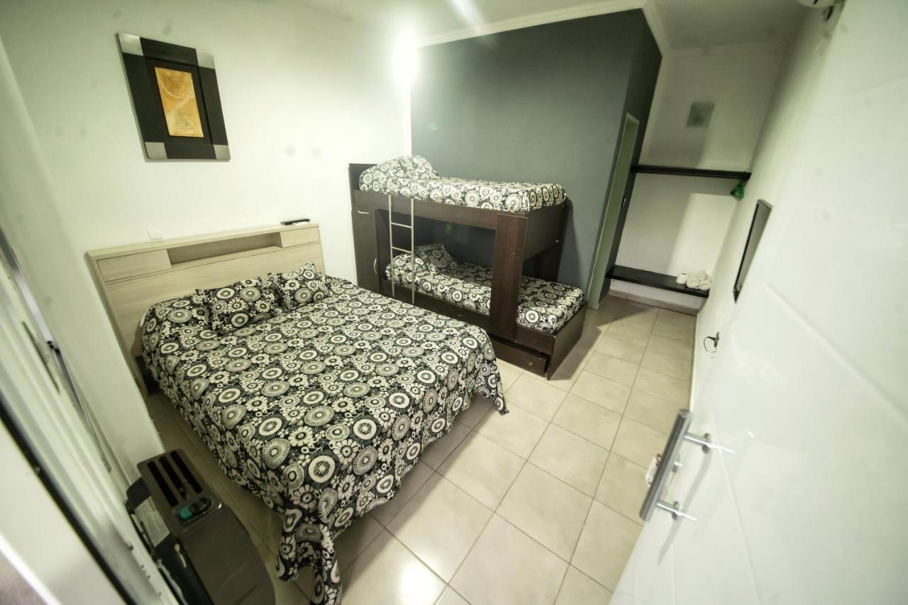 Maktub Departamentos Y Habitaciones Alta Gracia Exteriör bild