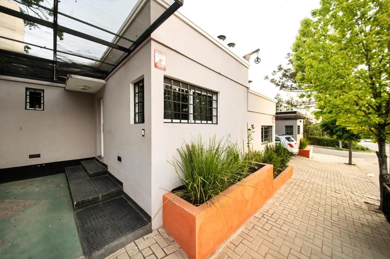 Maktub Departamentos Y Habitaciones Alta Gracia Exteriör bild